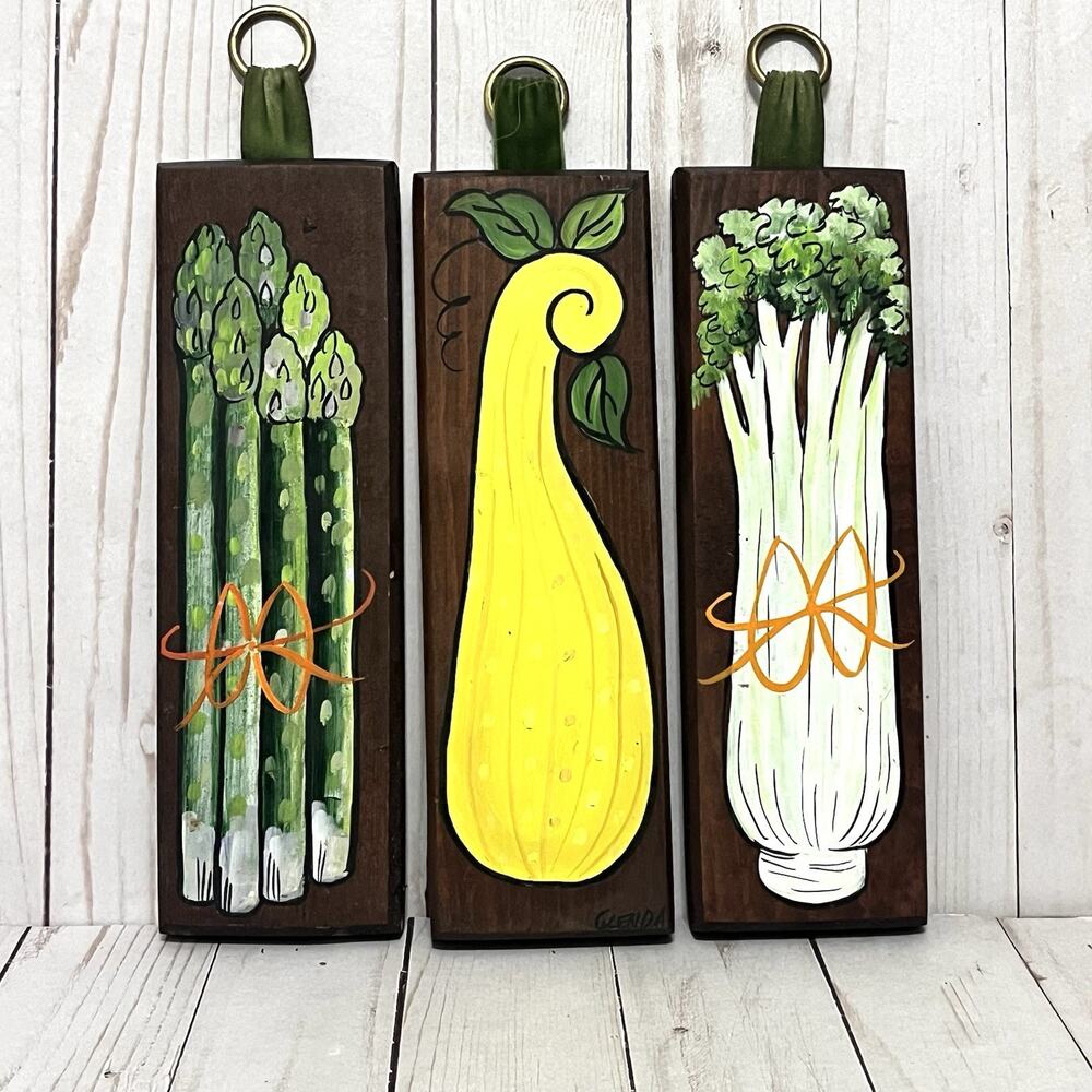 Folk Art Rustic Farmhouse Kitchen Vibrant Vegetables 3 Panel Wood Paintings Set